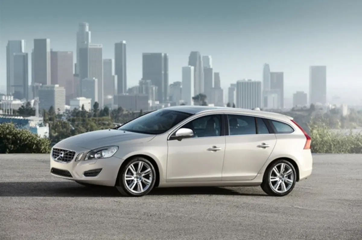 Nuova Volvo V60 (16)