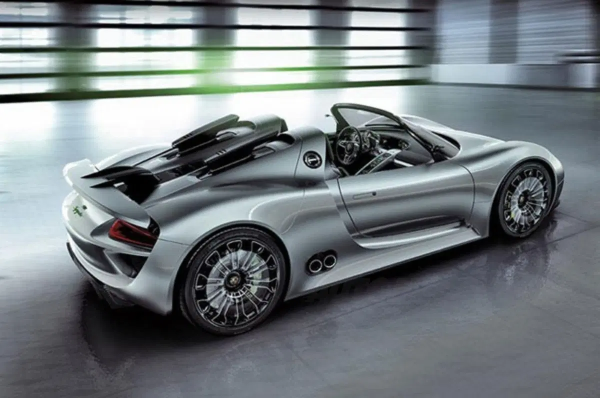 Porsche 918 Spyder (5)