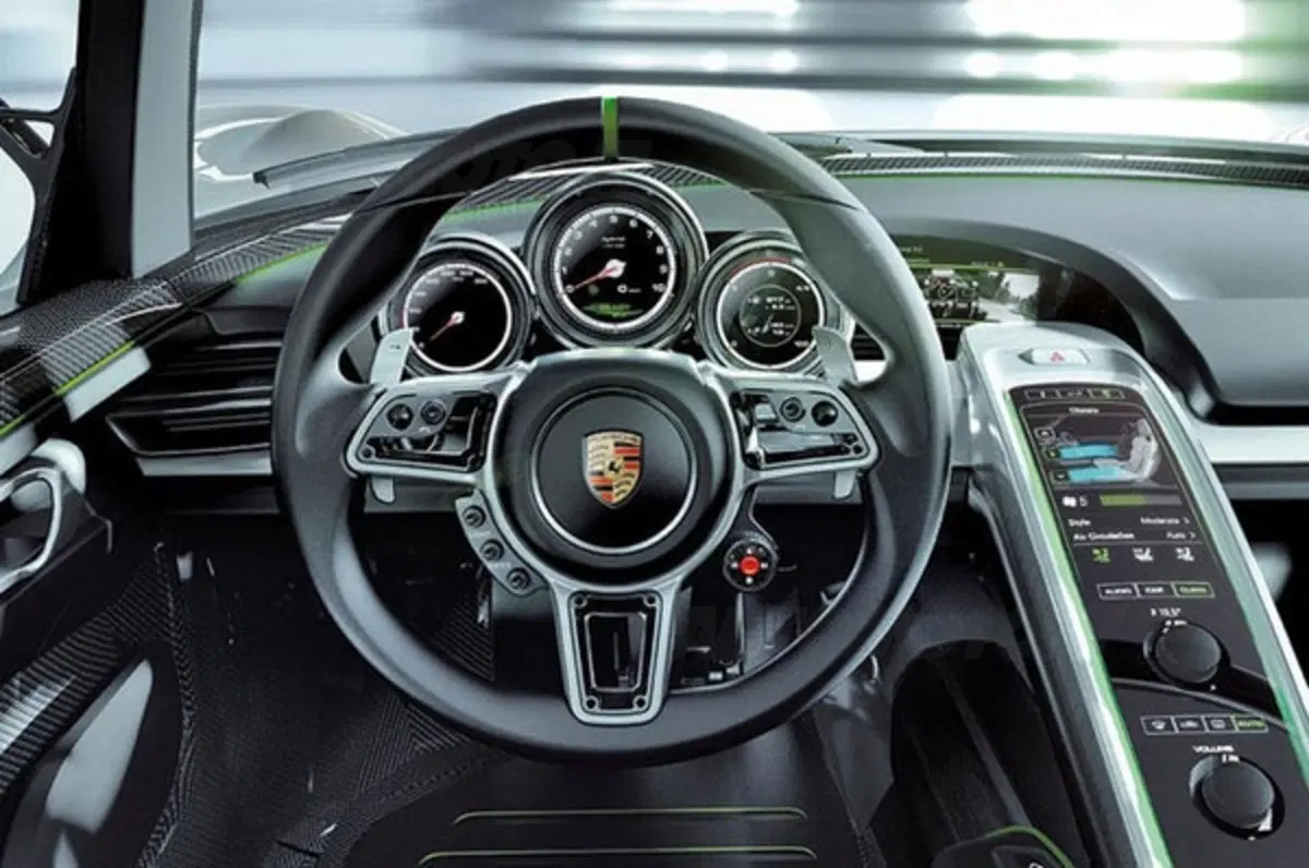 Porsche 918 Spyder (12)