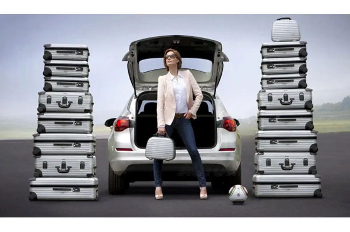 Opel Astra Sports Tourer (11)