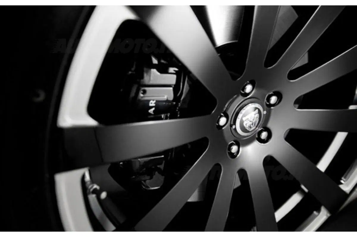 Jaguar XJ75 Platinum Concept (7)