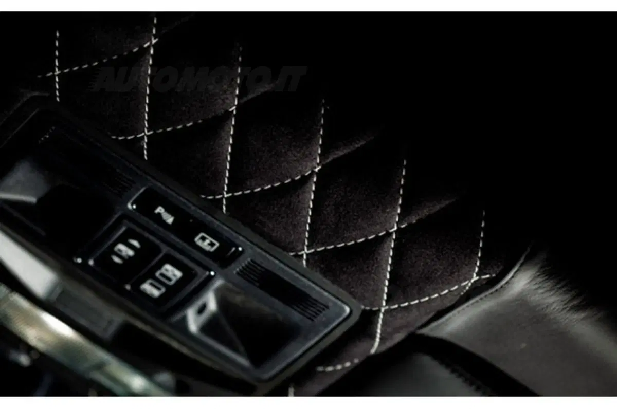 Jaguar XJ75 Platinum Concept (16)