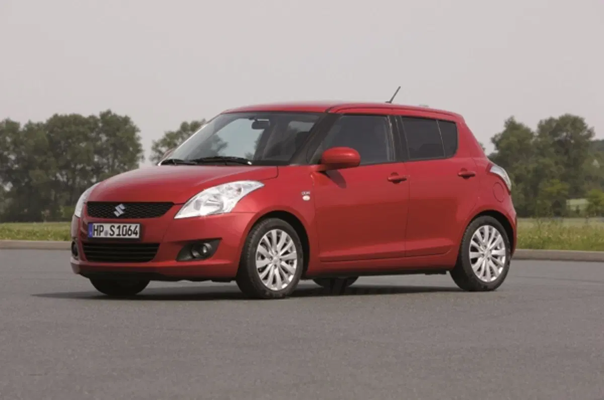 Suzuki Swift 2010 (3)