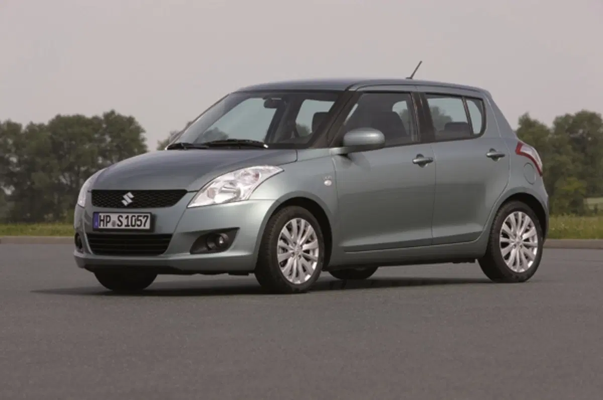 Suzuki Swift 2010 (7)