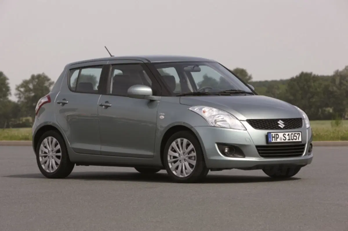 Suzuki Swift 2010 (9)