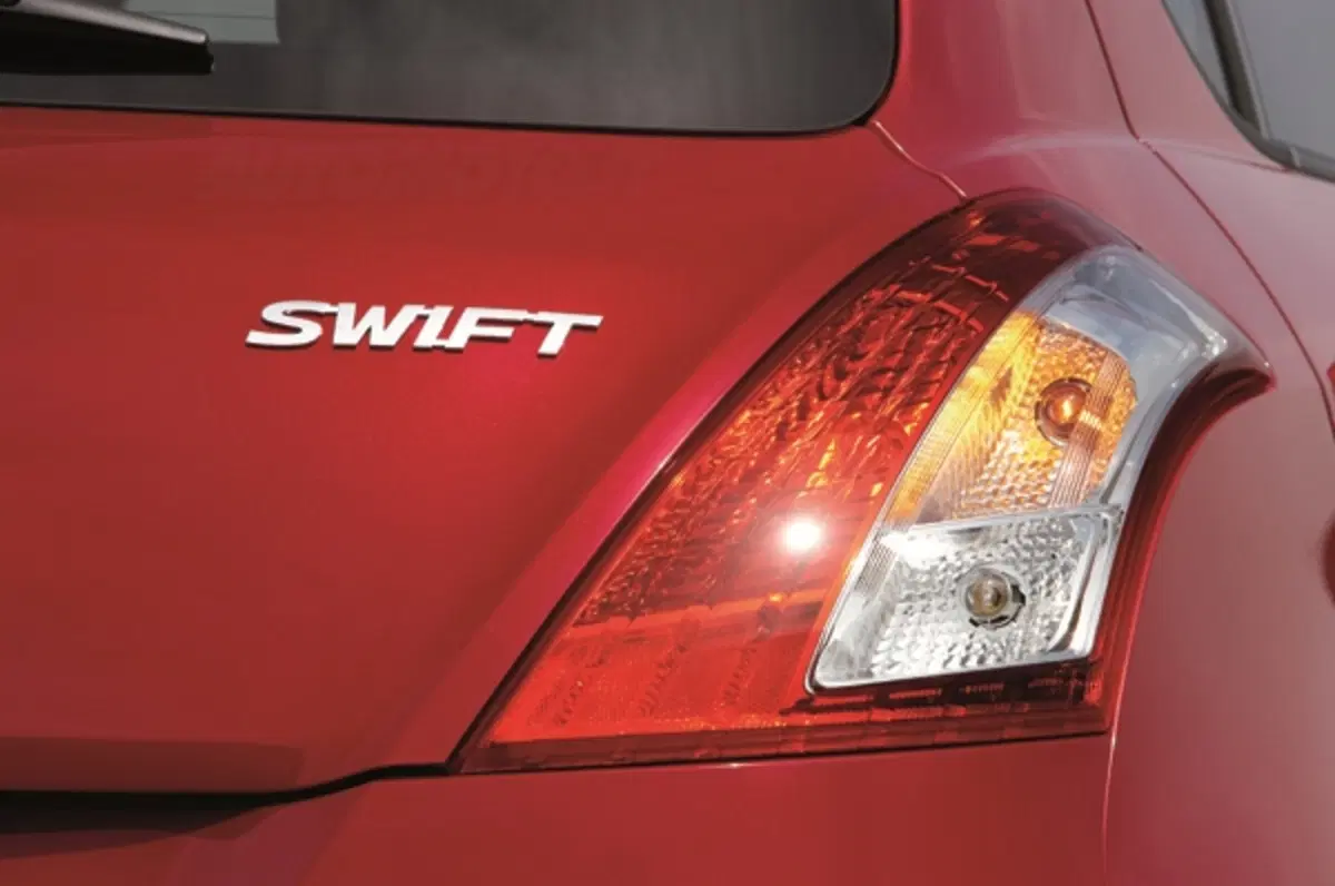 Suzuki Swift 2010 (14)