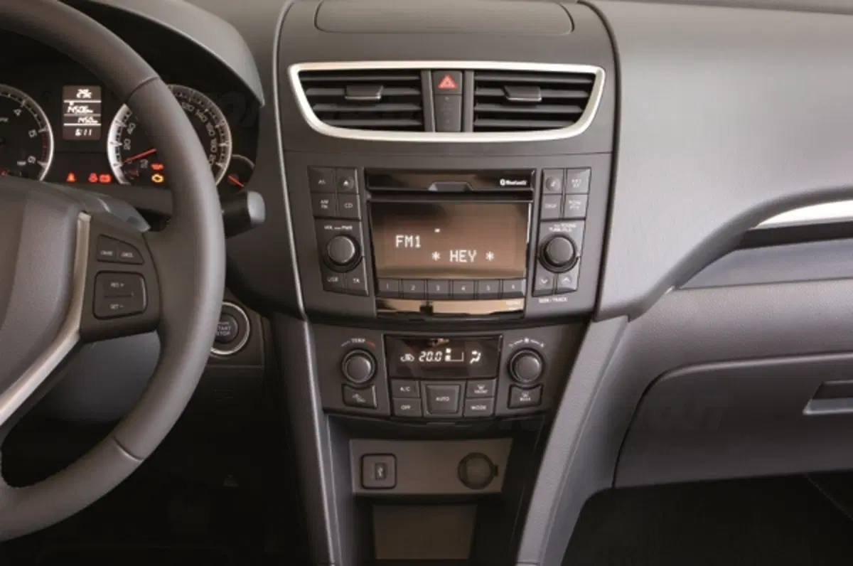 Suzuki Swift 2010 (20)