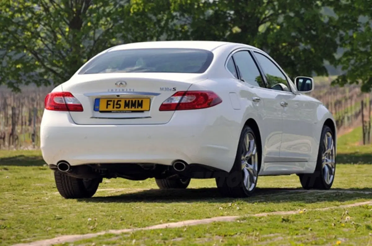 Infiniti M30d