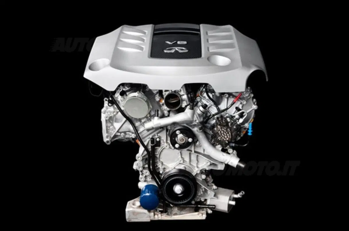Infiniti M30d (4)