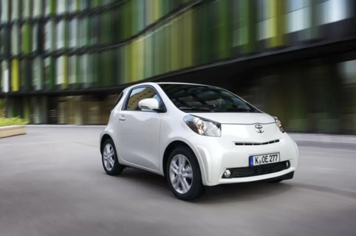Toyota iQ M.Y. 2011