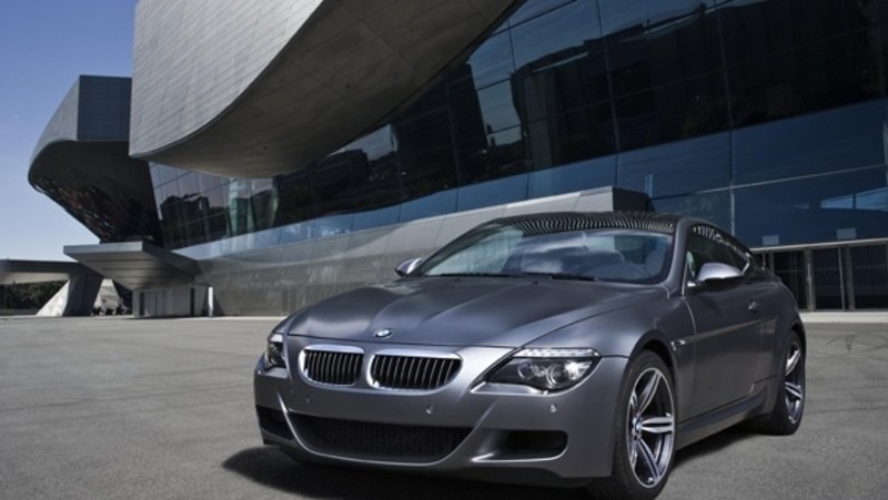 BMW: bye bye al V10 da 507 CV