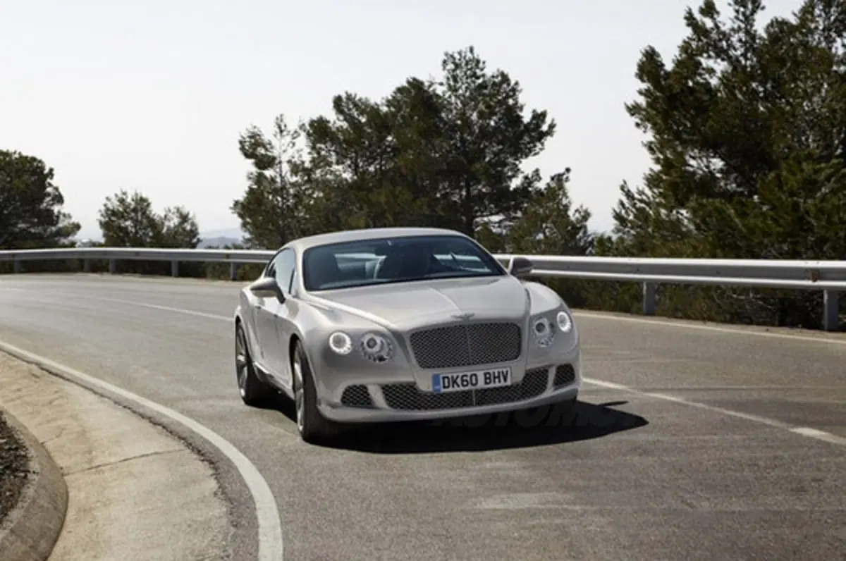 Nuova Bentley Continental GT (8)