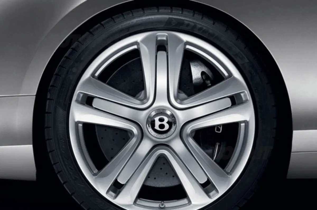 Nuova Bentley Continental GT (24)