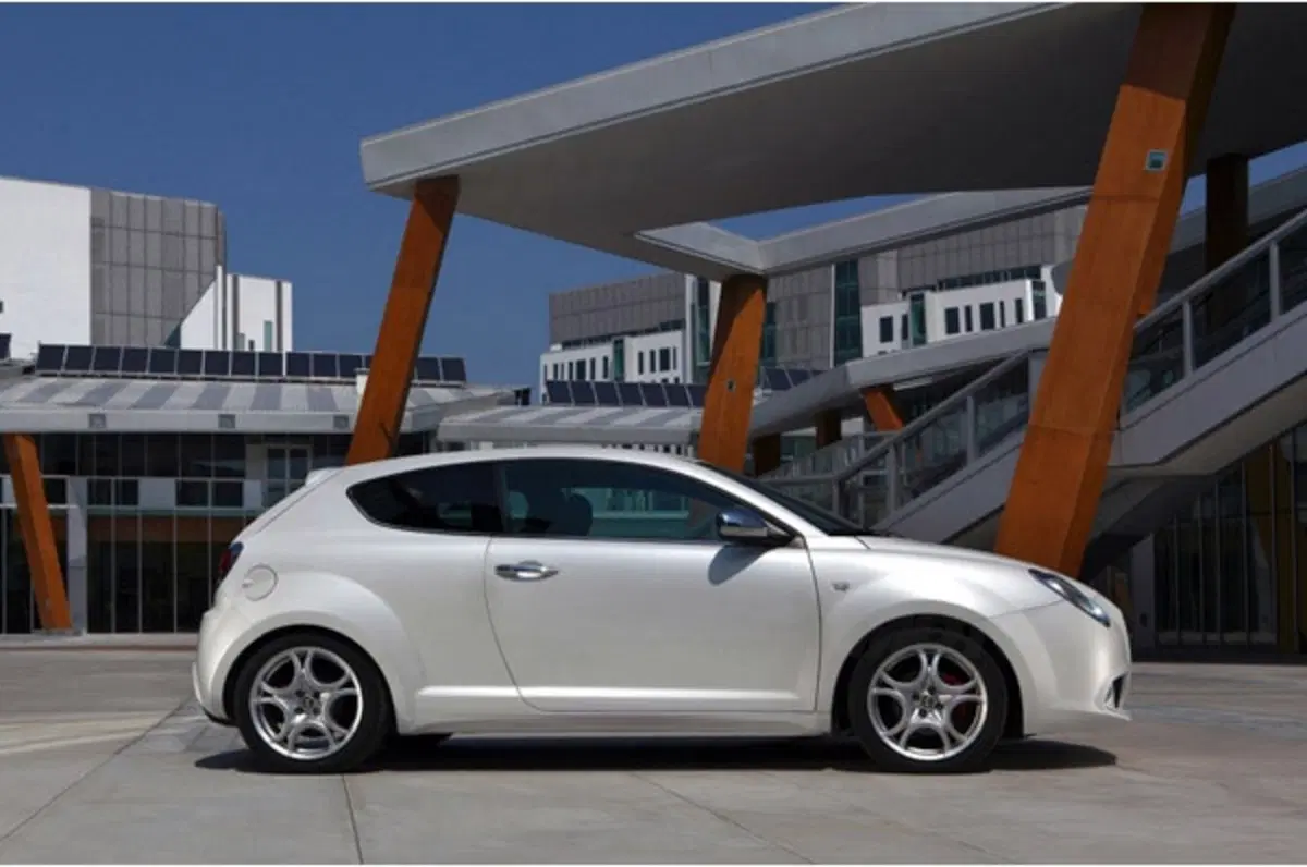 Alfa Romeo MiTo 1.3 JTDM-2 ECO (6)