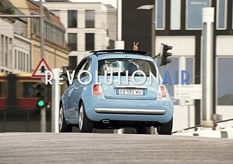 Nuovo spot per la Fiat 500 Twinair