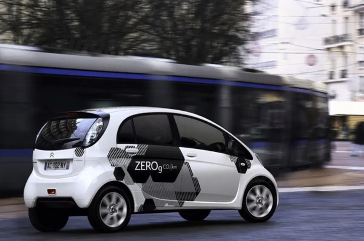 Citroen C-Zero (2)