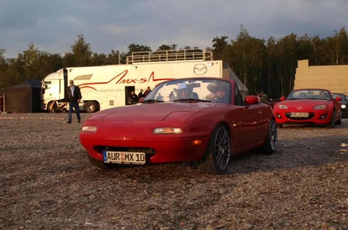 459 MX-5 in serpentone: è Guinness dei Primati (5)