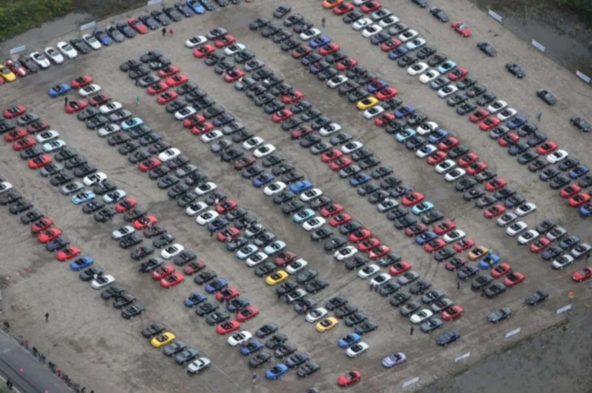 459 MX-5 in serpentone: è Guinness dei Primati (10)