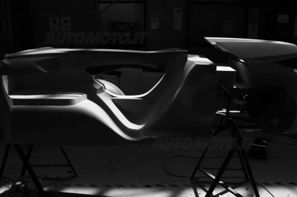 Peugeot EX1 (10)