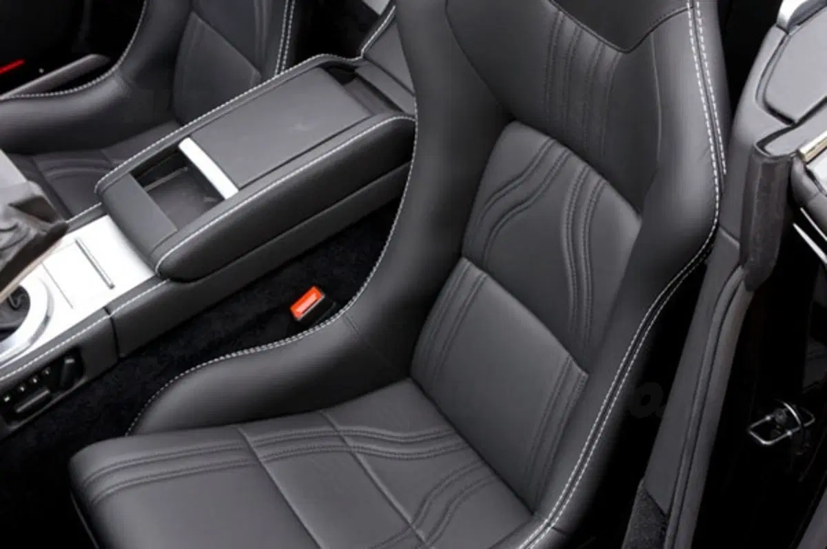 Aston Martin V8 Vantage N420 Roadster (12)
