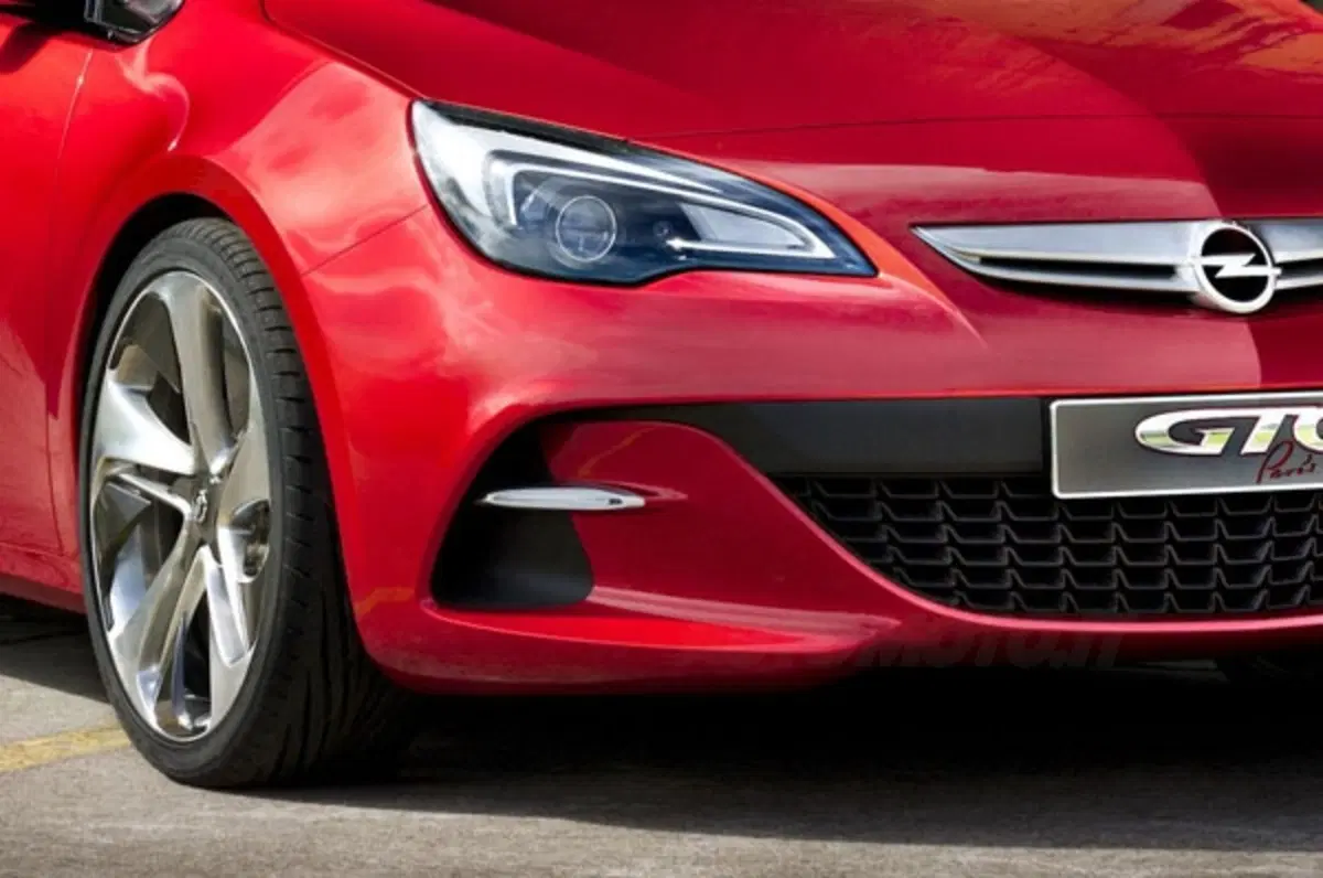 Opel Astra GTC Paris Concept (24)