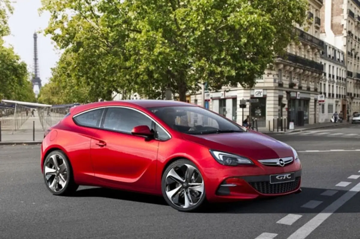Opel Astra GTC Paris Concept (29)