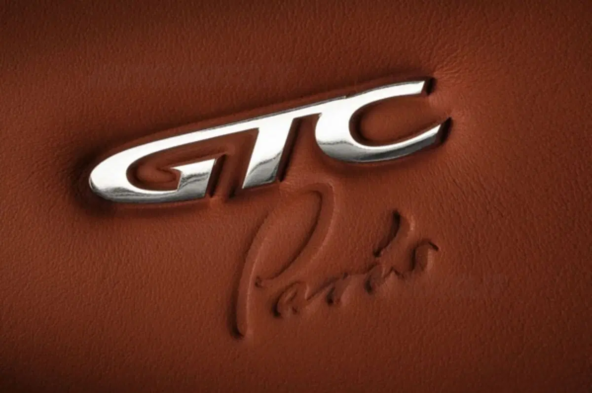 Opel Astra GTC Paris Concept (44)