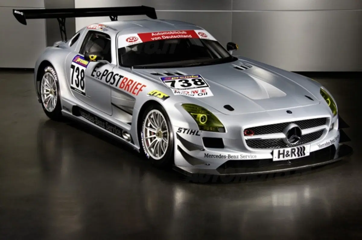 Debutto al 'Ring per la Mercedes SLS AMG GT3 (3)