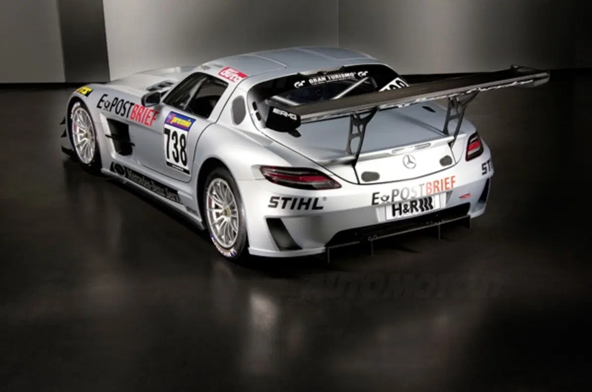 Debutto al 'Ring per la Mercedes SLS AMG GT3 (4)