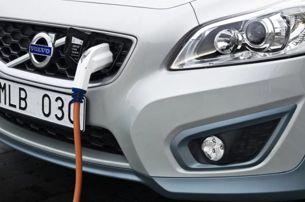 Una Volvo C30 DRIVe Electric nella One Tonne Life (8)