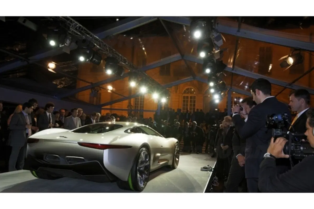 Jaguar C-X75 Concept
