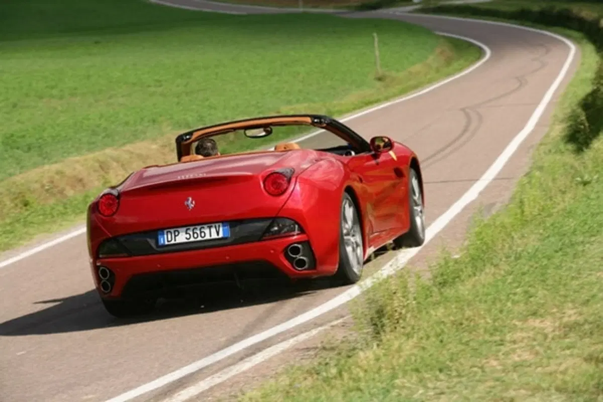 Ferrari California HELE (4)