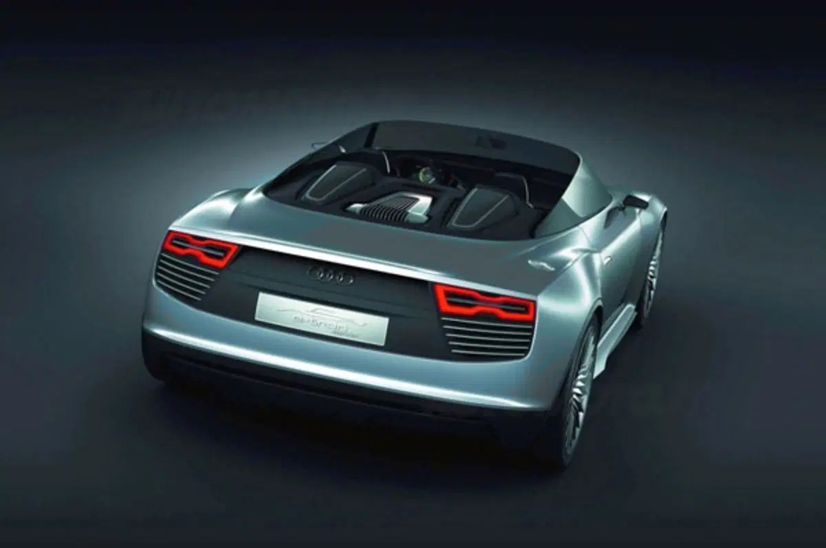 Audi e-Tron Spyder Concept (4)