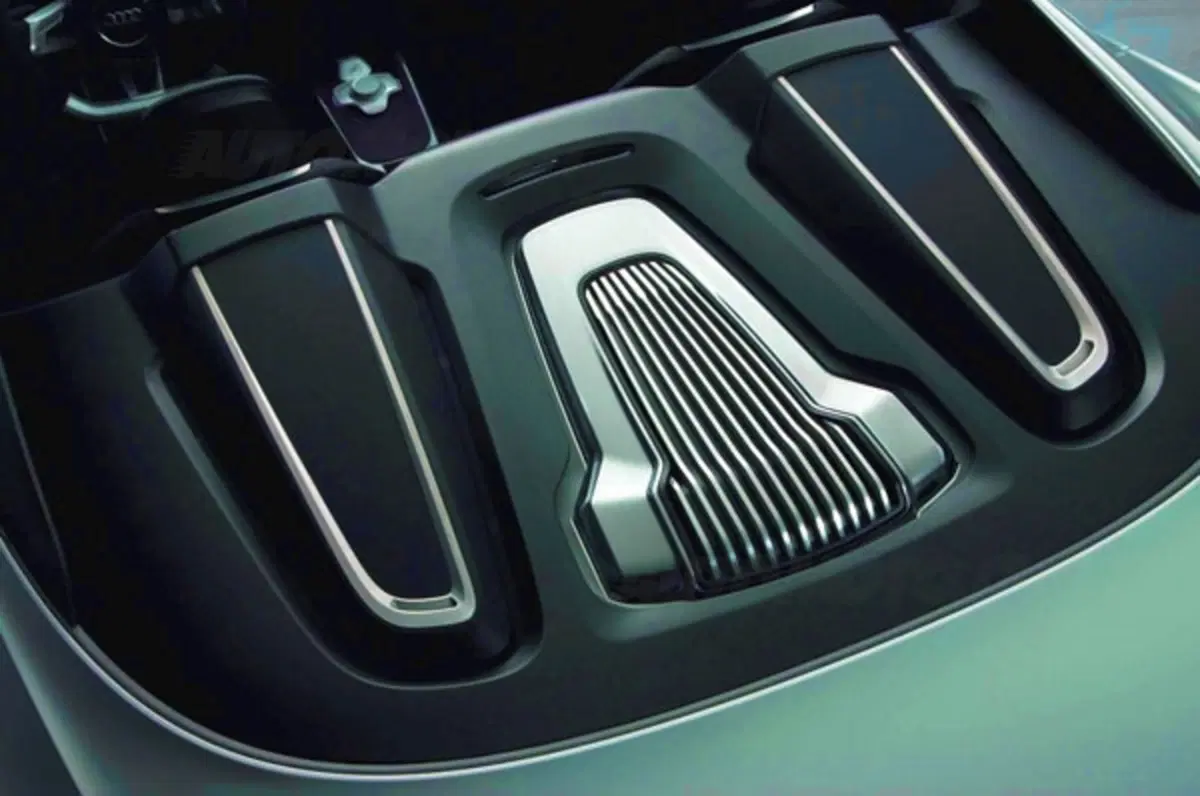 Audi e-Tron Spyder Concept (25)