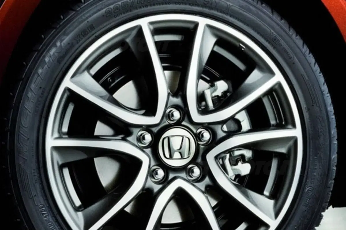 Honda Civic M.Y. 2011 (3)
