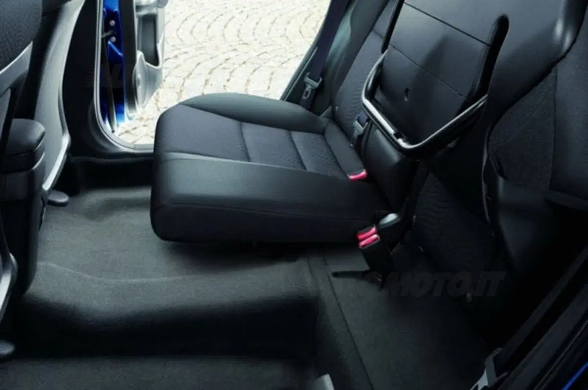 Honda Civic M.Y. 2011 (6)