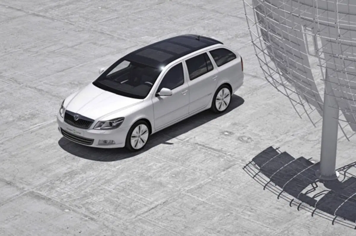 Skoda Octavia E Green Line (3)