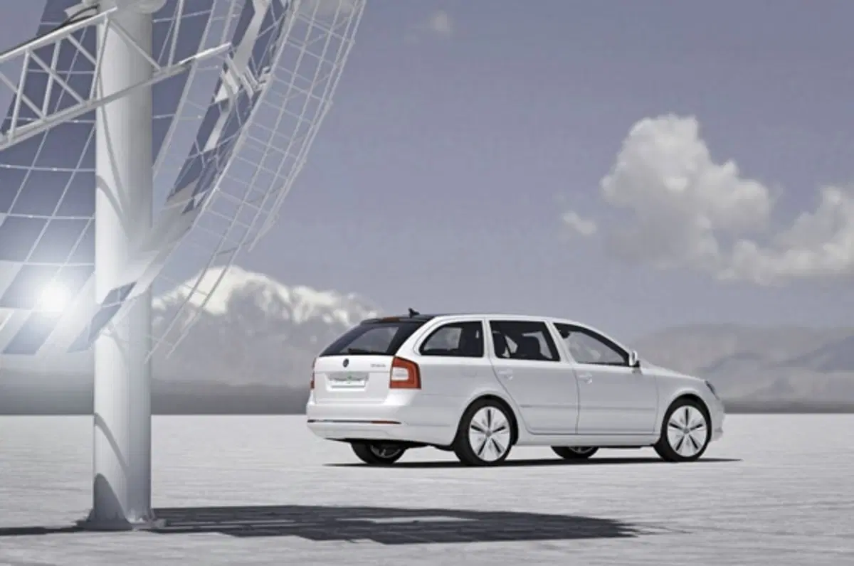 Skoda Octavia E Green Line (5)