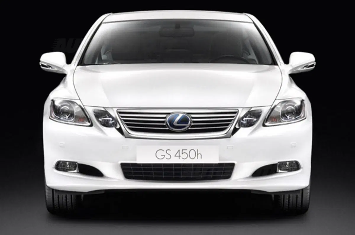 Lexus: 100% ibride entro il 2015