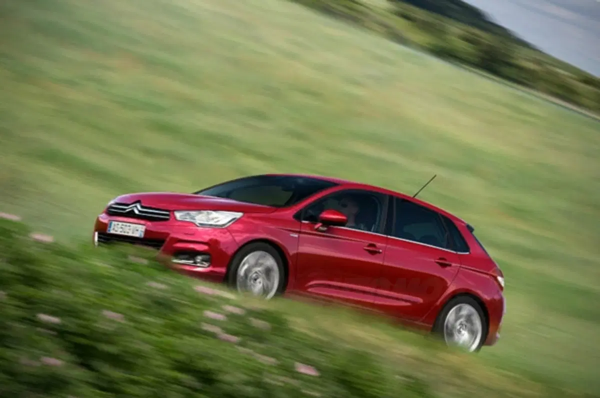 nuova Citroen C4: si parte da 16.300 euro (8)