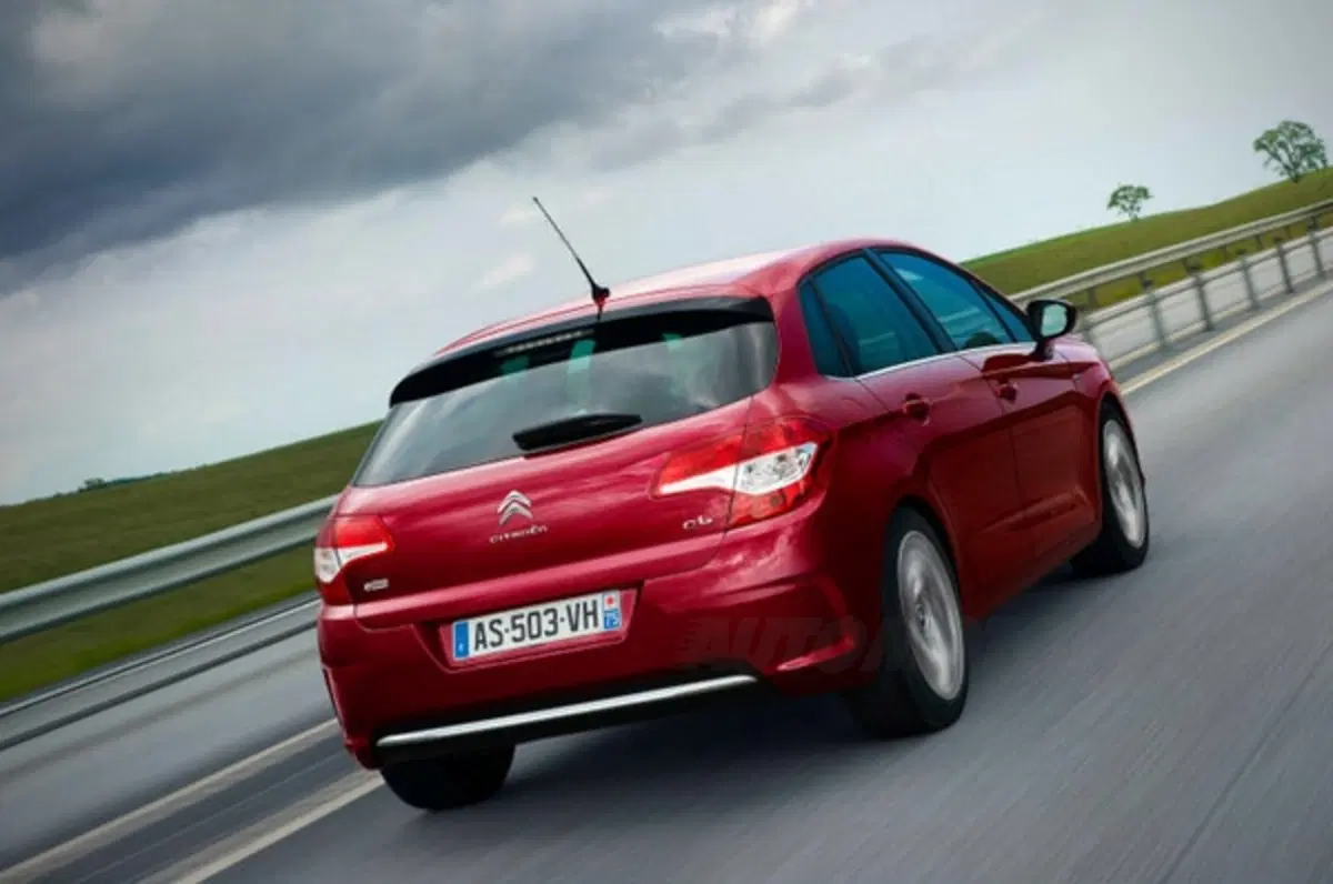 nuova Citroen C4: si parte da 16.300 euro (9)
