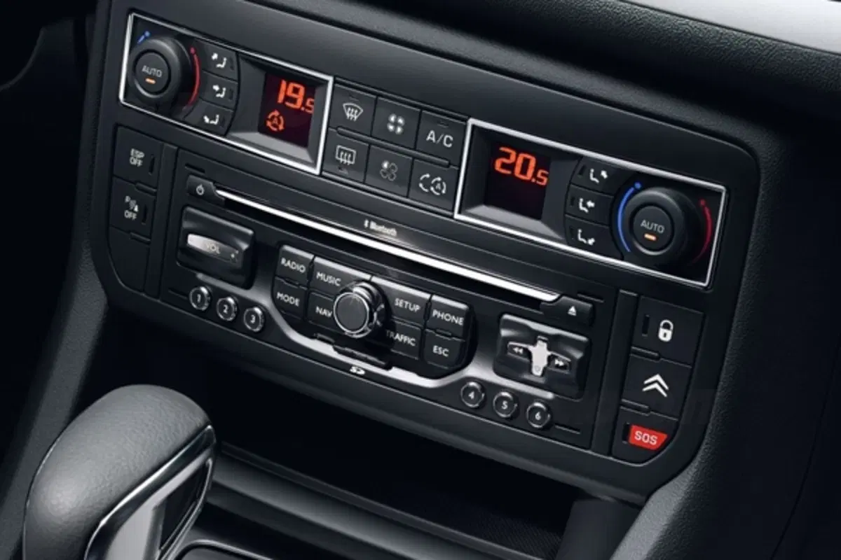 Citroen C5 restyling (11)