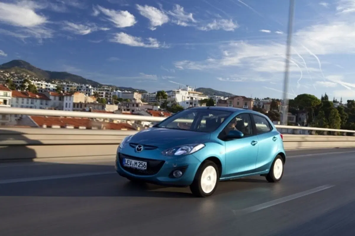 Mazda2 Twenty Eleven (7)