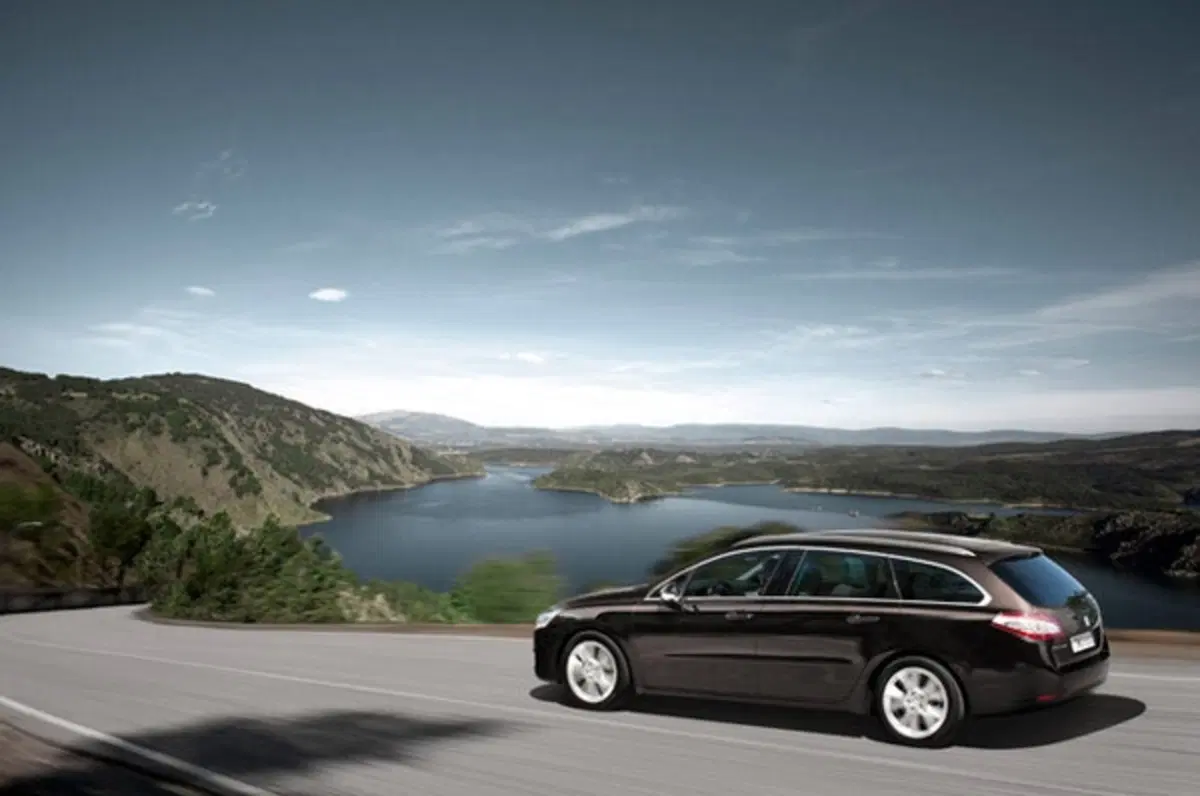 Peugeot 508: da marzo 2011 a 23.400 euro (4)