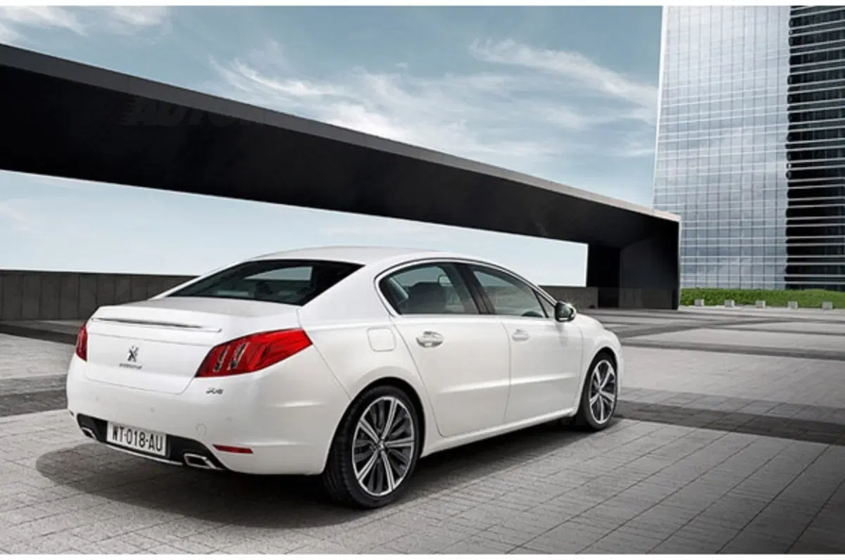 Peugeot 508: da marzo 2011 a 23.400 euro (8)