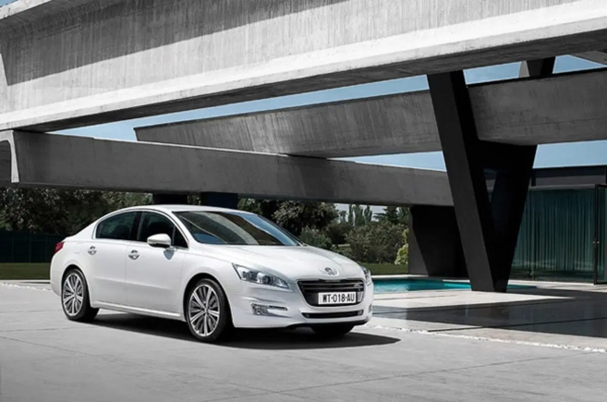 Peugeot 508: da marzo 2011 a 23.400 euro (9)