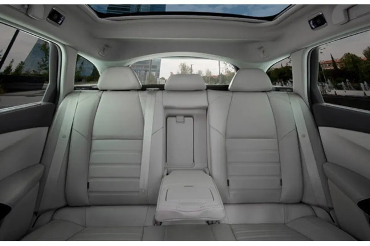 Peugeot 508: da marzo 2011 a 23.400 euro (18)