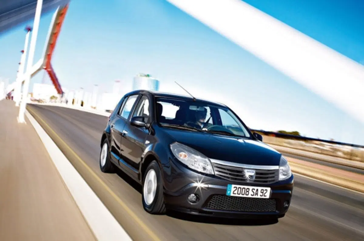 Dacia Duster 1.5 dCi 90 CV (4)