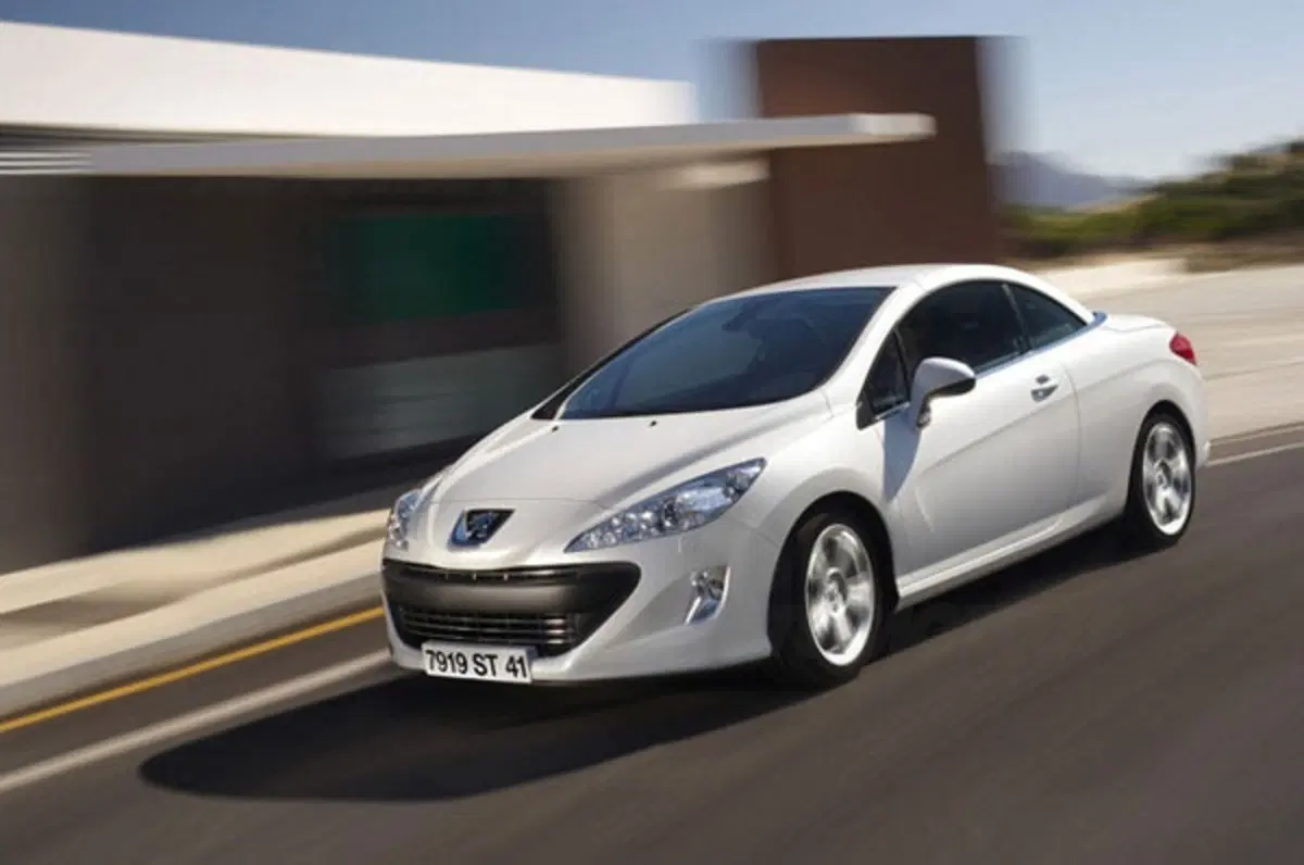 Peugeot 308 CC THP 200 CV (6)