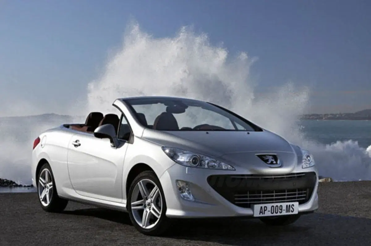 Peugeot 308 CC THP 200 CV (8)